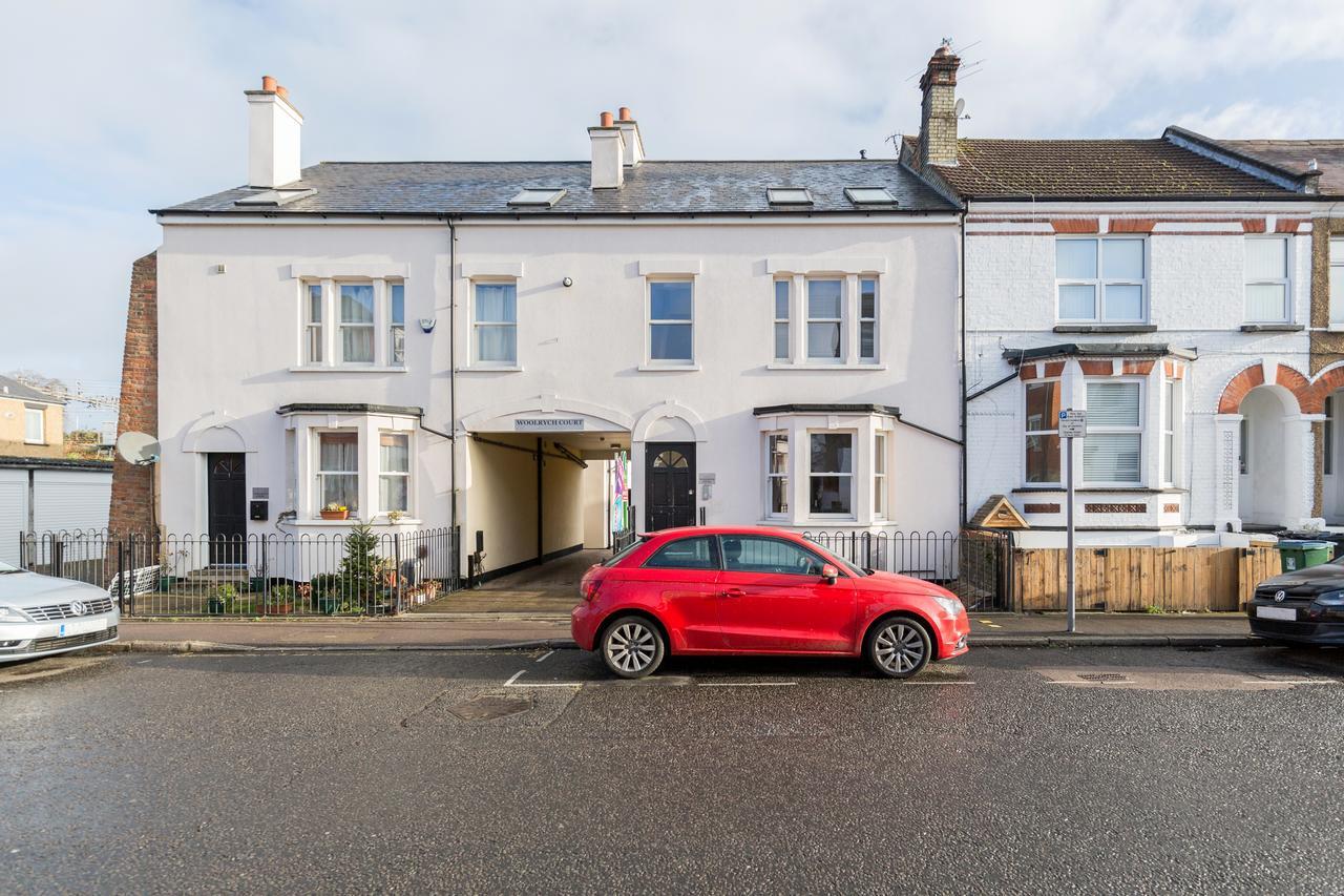 Watford Junction Apartment Exterior photo